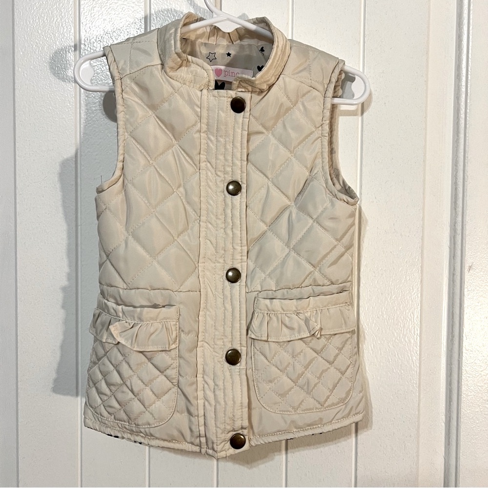 Girls Cream Colored I Love Pinc Quilted Light Puffer Vest Size 4T